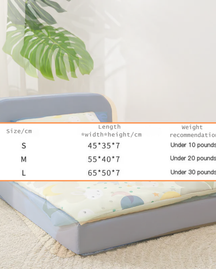 Children's mattress with size chart on a light background